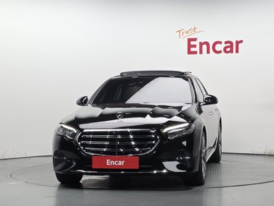 2025 Mercedes-BENZ E-CLASS — фото 2