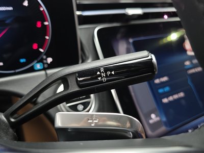 2025 Mercedes-BENZ E-CLASS — миниатюра 12