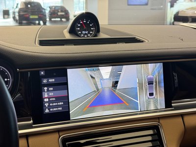 PORSCHE PANAMERA - 5