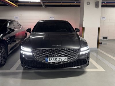 GENESIS G80 (RG3) - 1