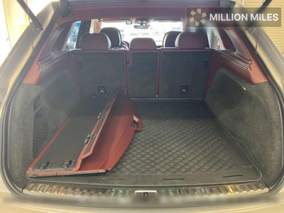 BENTLEY BENTAYGA - 7