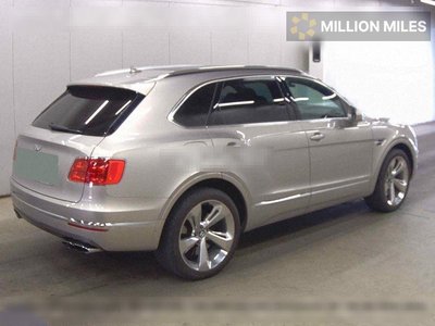 BENTLEY BENTAYGA - 5