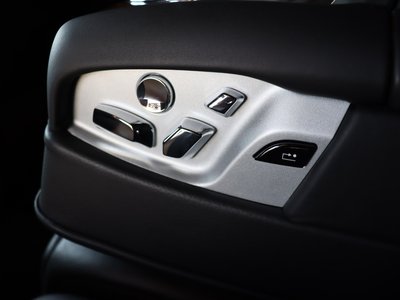 2014 ROLLS-ROYCE GHOST — миниатюра 44