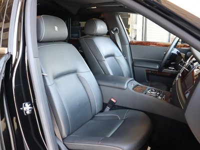 2014 ROLLS-ROYCE GHOST — миниатюра 30