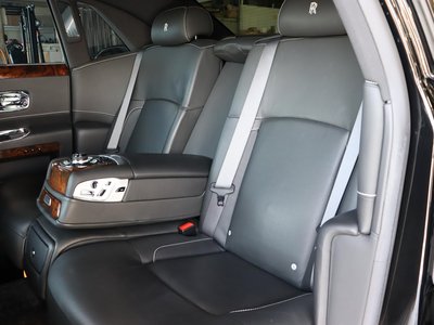2014 ROLLS-ROYCE GHOST — миниатюра 32
