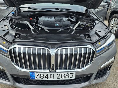 2021 BMW 7 SERIES — фото 2