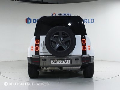 LAND ROVER DEFENDER - 3