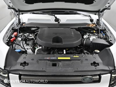 LAND ROVER DEFENDER - 7