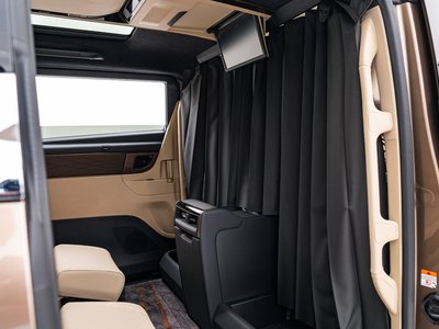2025 Toyota ALPHARD 照片 3