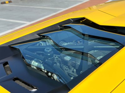 LAMBORGHINI AVENTADOR - 9