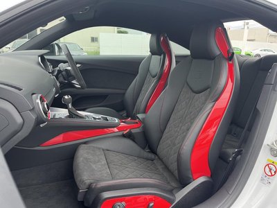 صورة 14 لـ 2024 AUDI TT