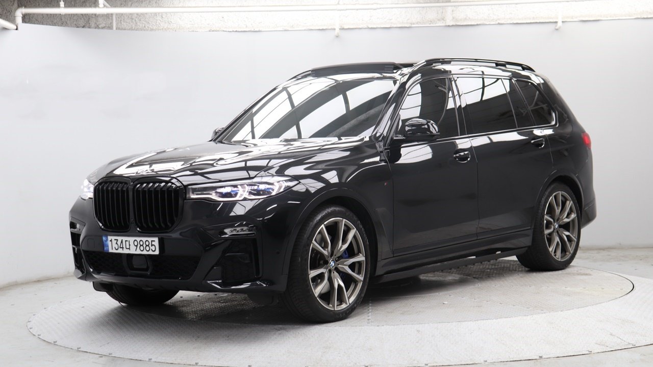 BMW X7 - View 1