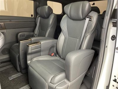 صورة مصغرة 32 لـ 2024 Toyota VELLFIRE