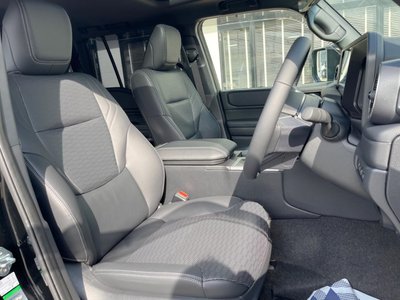 TOYOTA LAND CRUISER 250 - 8