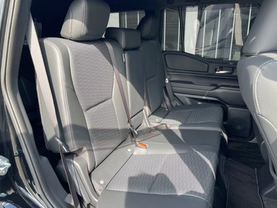 TOYOTA LAND CRUISER 250 - 9