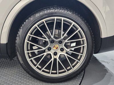 PORSCHE CAYENNE - 8