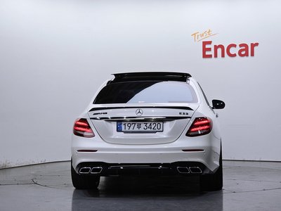 صورة 3 لـ 2019 Mercedes-BENZ E-CLASS
