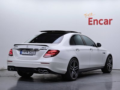 صورة 4 لـ 2019 Mercedes-BENZ E-CLASS