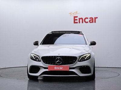 صورة 2 لـ 2019 Mercedes-BENZ E-CLASS