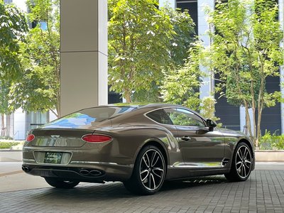 صورة 7 لـ 2020 Bentley CONTINENTAL