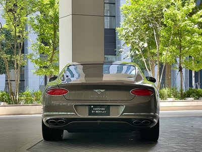 صورة 6 لـ 2020 Bentley CONTINENTAL