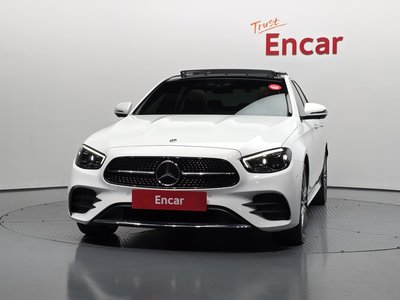 MERCEDES-BENZ E-CLASS - 2