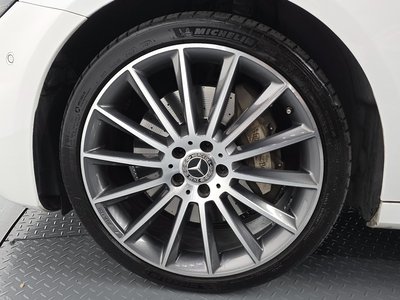 MERCEDES-BENZ E-CLASS - 6