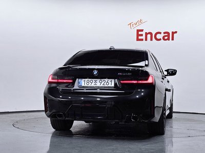 2025 BMW 3 SERIES photo 3