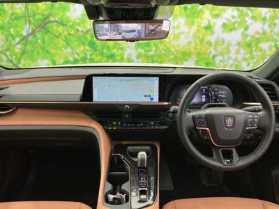 صورة 4 لـ 2025 Toyota CROWN SPORT