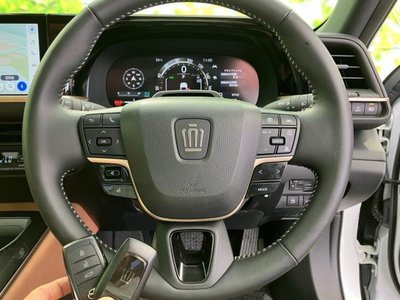 2025 Toyota CROWN SPORT 缩略图 14