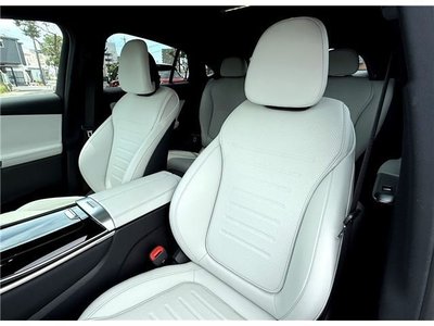 2024 Mercedes-BENZ GLC — миниатюра 27