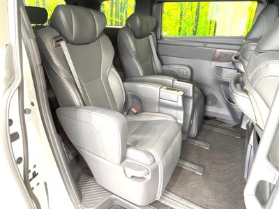 TOYOTA ALPHARD - 9