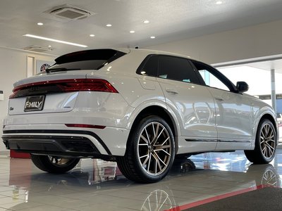 AUDI Q8 - 9