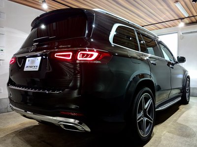 MERCEDES-BENZ GLS - 10