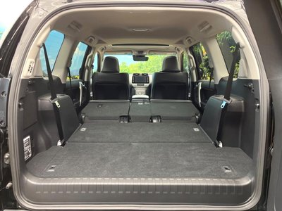 TOYOTA LAND CRUISER PRADO - 10