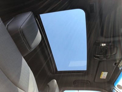 TOYOTA LAND CRUISER 250 - 7