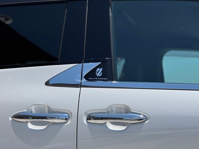 2025 Toyota ALPHARD thumbnail 33