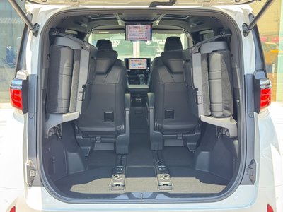 2025 Toyota ALPHARD thumbnail 79