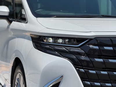 2025 Toyota ALPHARD thumbnail 25