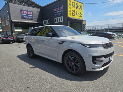 2023 LAND Rover RANGE ROVER SPORT photo 7