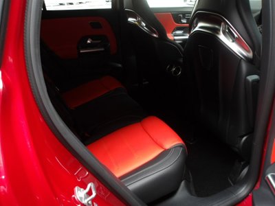 2025 Mercedes-BENZ GLA AMG 照片 7