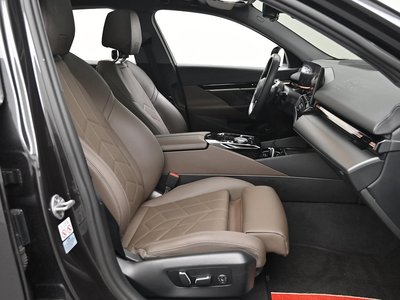 2023 BMW 5 SERIES 照片 10