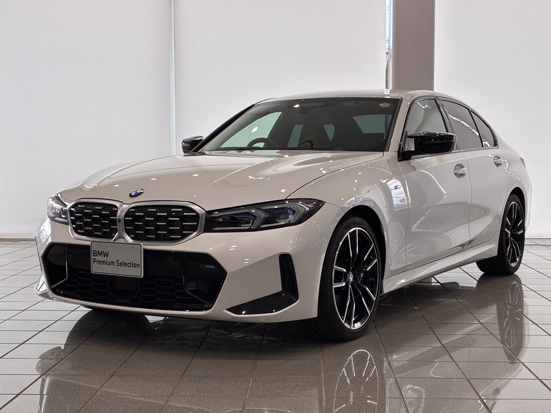 BMW 3 SERIES - View 1