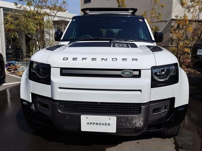 LAND ROVER DEFENDER - 7