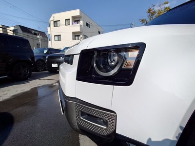 LAND ROVER DEFENDER - 9