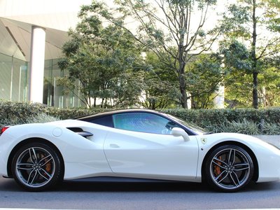 صورة 4 لـ 2015 Ferrari 488 GTB