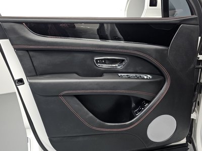 2024 Bentley BENTAYGA thumbnail 14