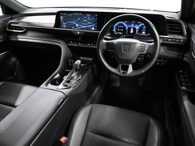 TOYOTA CROWN SPORT - 4