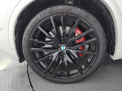 صورة 6 لـ 2025 BMW X5