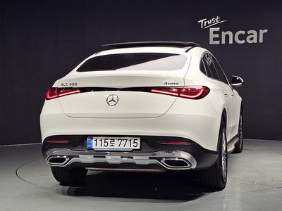 2025 Mercedes-BENZ GLC — фото 3